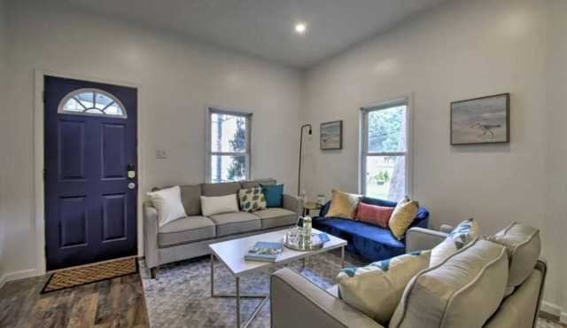 Dunes Home 3 Bedroom I 2 BHR I 2 Living rooms Home | Valpo University | Dunes