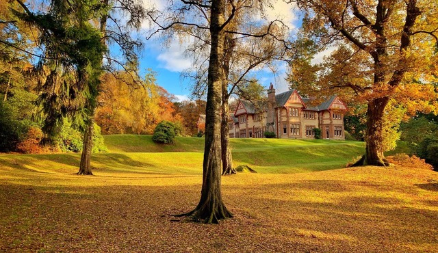 DUNGARTHILL HOUSE, pet friendly, luxury holiday cottage in Dunkeld