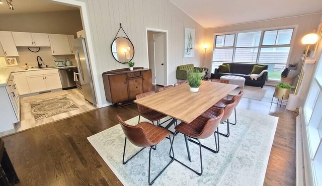 Dunland Cottage W/hot tub, paddle boards, fire pit