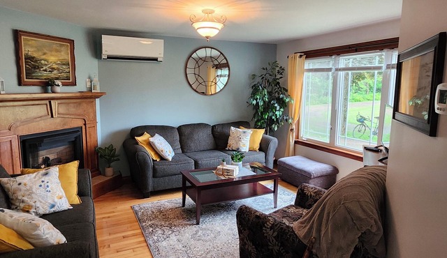 Dunollie Retreat, Relax in one of PEI's beautiful country homes!