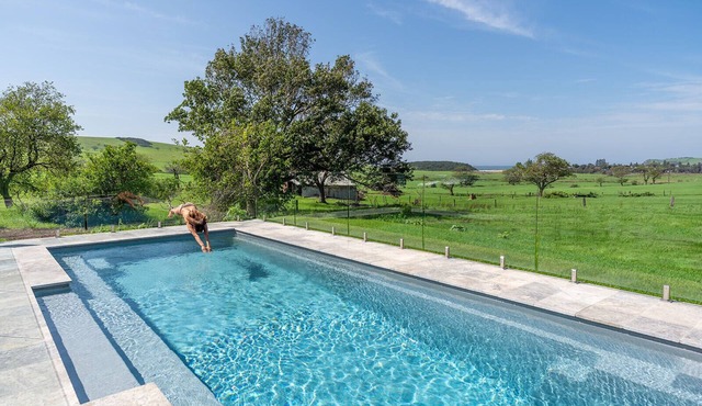 Dunoon Farmhouse - Gerringong