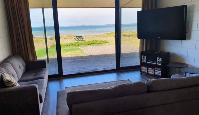 Dunworkin' ~ Panoramic Views! - Beach right on your doorstep