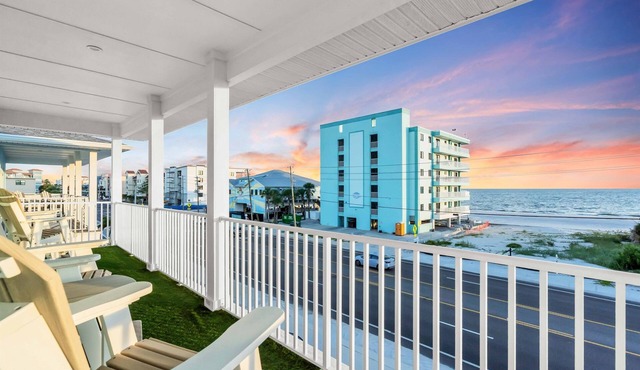 Duo Dwellings, Views Galore