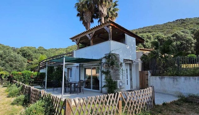 Duo of Mini-villas, cosy cottages with sea view