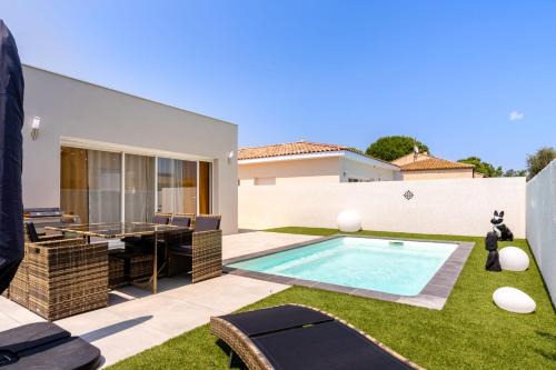 Duo Villas 6BR 2 Pools Beach 500 m