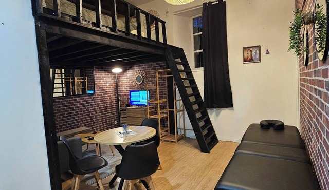 Duplex 15 min from train station, Montluçon historic center