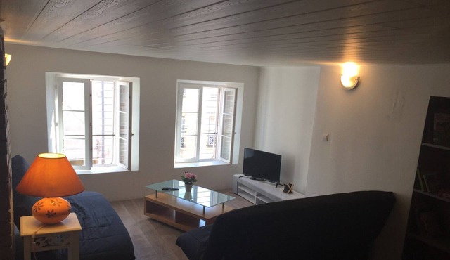 duplex 2 in the center of mirecourt