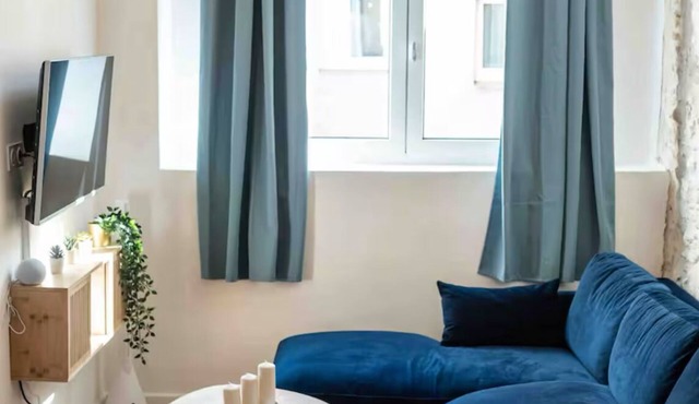 Duplex 2 minutes from the arena and maison carrée