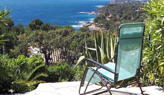 Duplex, 2 rooms, terrace with wide view of the Mediterranean/Garage