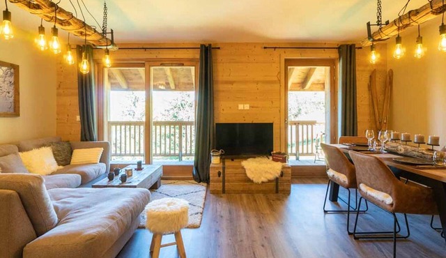 Duplex 4P in La Charmette, 3BR, 8 Guests, Balcony, Parking