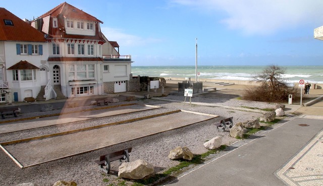 Duplex 5 persons seaside.