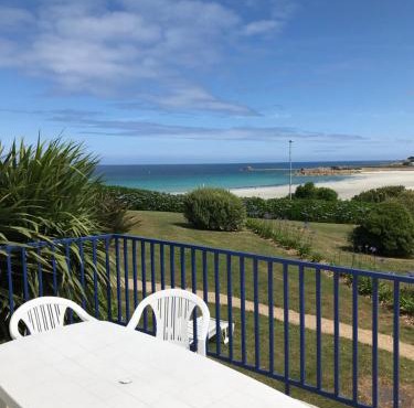 Duplex 6 pers piscine et vue mer