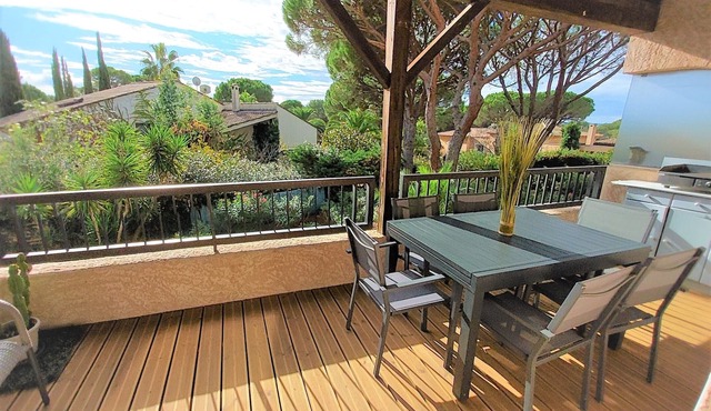 Duplex 65 m2, 8 pers, 6 beds, terrace, air conditioning, garage, wifi, Tennis Golf Valescure