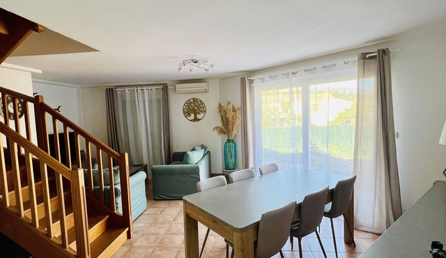 Duplex 8 Personnes Proche de la mer à Bormes-les-mimosas