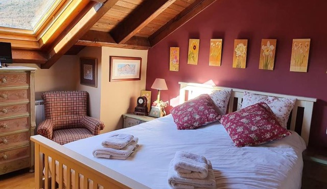 DUPLEX ABUHARDILLADO EN ESTERRI d'ÀNEU
