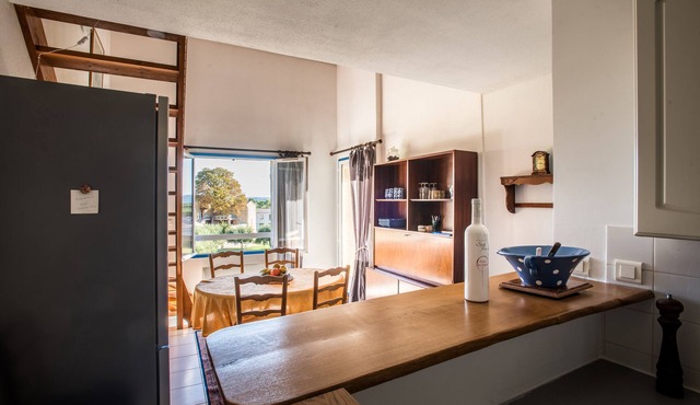 Duplex Apartment 65m2 in quiet residence in Uzès, free Parking, garage in Option