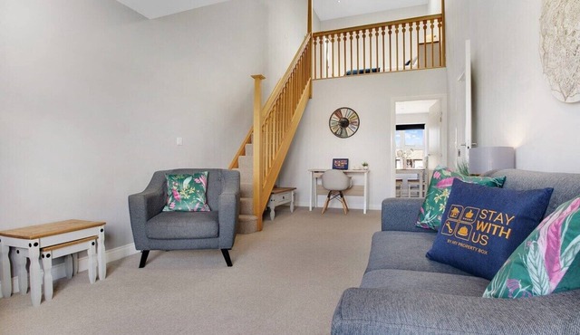 Duplex apartment, close to A1, private car park