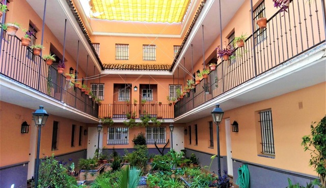 Duplex apartment in Barrio de San Bernardo with parking