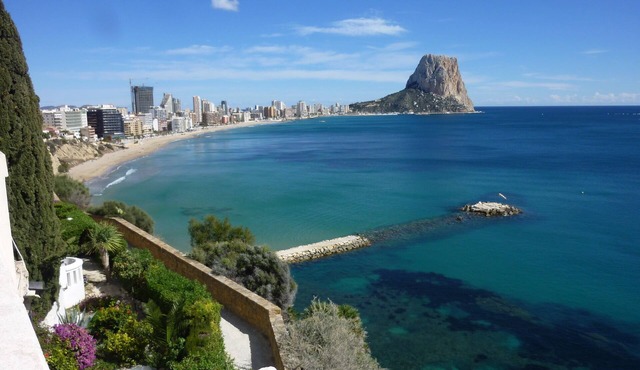 Duplex apartment, sea view, first line.