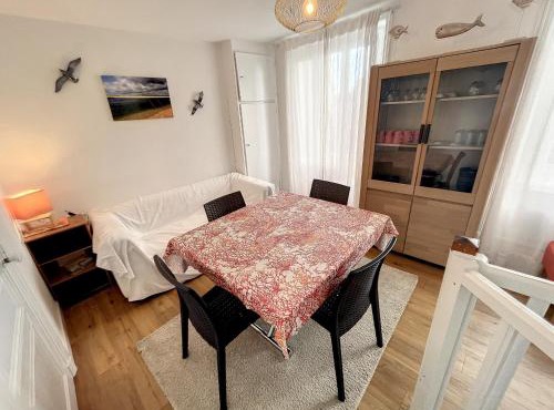 Duplex Atypique avec Terrasse à 400m de la Plage et du Centre - FR-1-361-333
