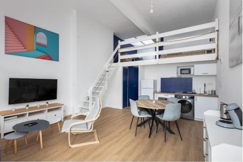 Duplex au calme à deux pas du centre-ville avec Parking privatif et Terrasse