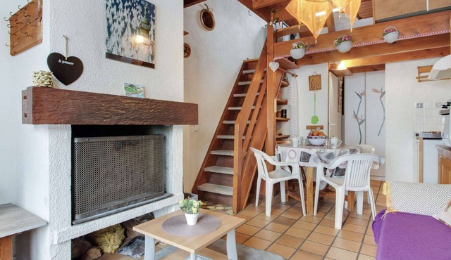 Duplex chalet for 4 with fireplace and parking - Viella