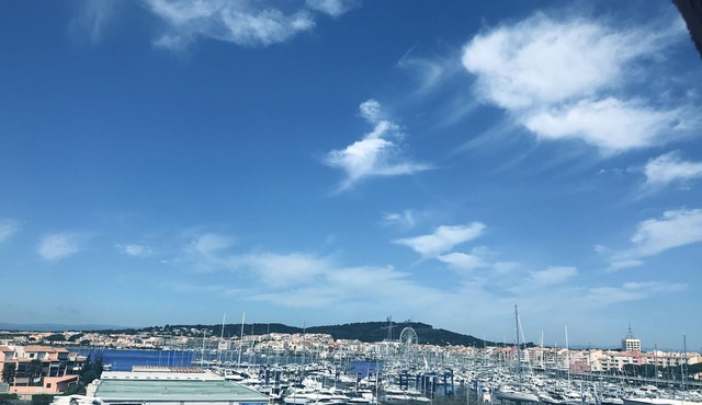 Duplex cap d agde, swimming pool, pkg, harbor view, beach 100m