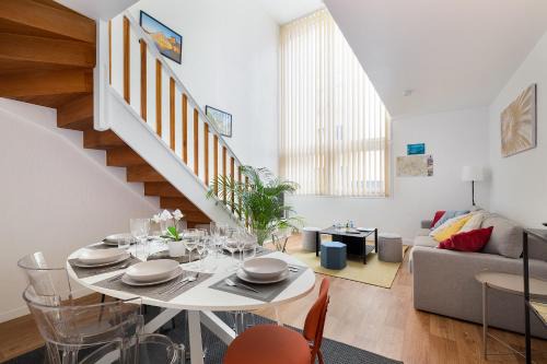 Duplex Cosy 6 personnes - Parking Gratuit - 15 min Centre de Paris Metro 13