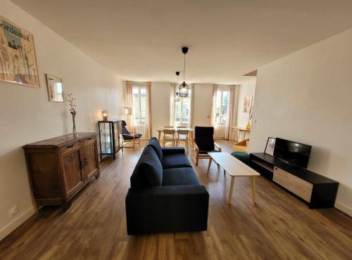 Duplex cosy & lumineux en plein centre bourg