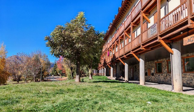 Duplex Cuc 2 Dachgeschoss mit Dachboden und rustikalem Touch Vall de Boí by Interhome