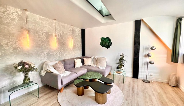 Duplex Design - in the heart of Fontainebleau's forest - Climber's dream - Few min walk from the most emblematic climbing spots of Fontainebleau - TroisPignons - Overlooking the park of a castle - Ideal Digital Nomad, business trip