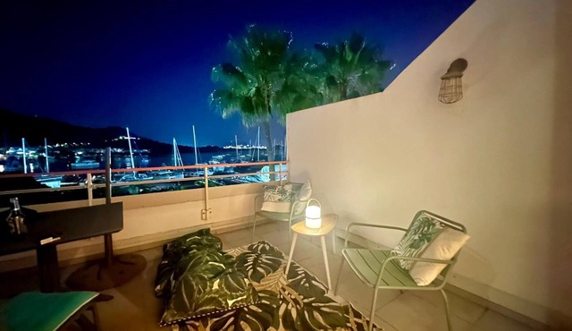 Duplex Eden Lagoon and Pool View