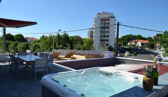 Duplex Elegant & Modern - 3 bedrooms - Rooftop with Jacuzzi