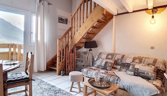 Duplex for 4, ski-in/ski-out, balcony