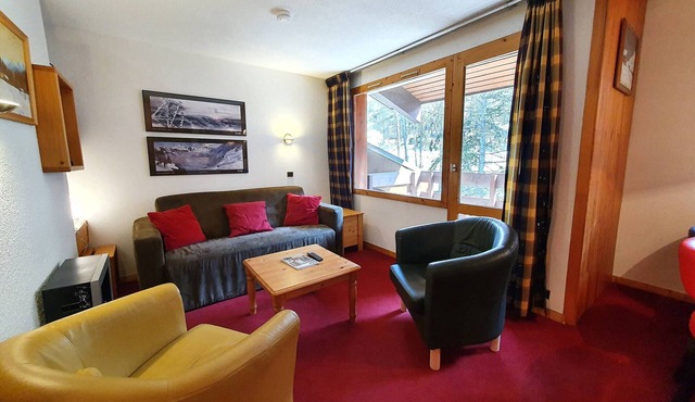 Duplex for 6 with balcony, near slopes and shops in Les Coches