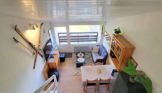 Duplex for 4 in Central Saint-Michel-de-Chaillol, Balcony, WiFi, Fully-Equipped Kitchen