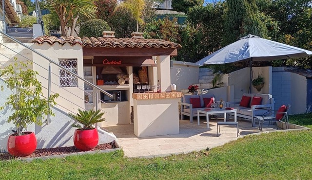 Duplex house with garden in the hills above Cagnes