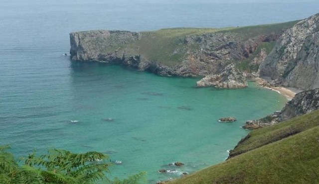 Duplex in Colombres, Asturias 5 min from La Franca Beach