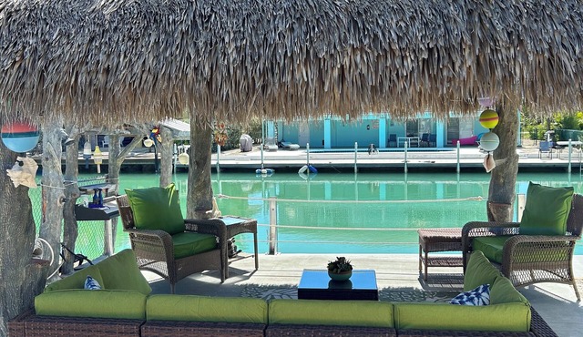 DUPLEX IN DUCK KEY, 2 Bedroom/2 Bath w/40' Dock, Trailer Storage Incl.