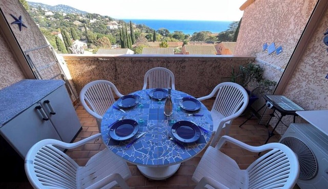 Duplex in Pramousquier - sea view