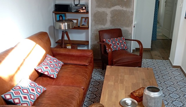 Duplex La Terrasse Jasmin, 3 Chambres, au Coeur du Centre Historique de Mèze !