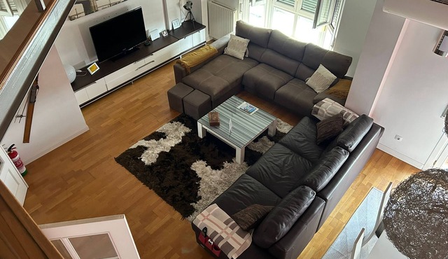 Duplex Luxury Leioa 10 minutes from Bilbao, 5 minutes from beaches, ideal for families.