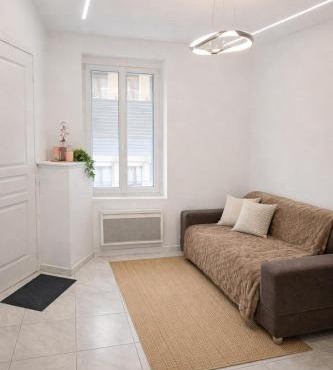 Duplex moderne et lumineux