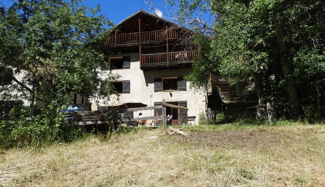 Duplex mountain apartment for 4 people at the start of hiking and skiing trails