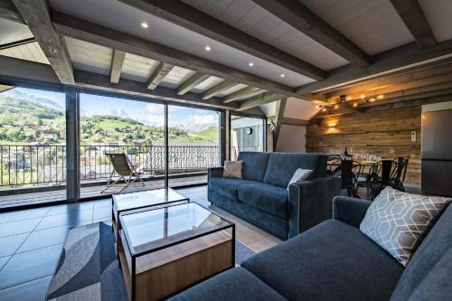 Duplex Near Slopes Balcony & Panoramic View