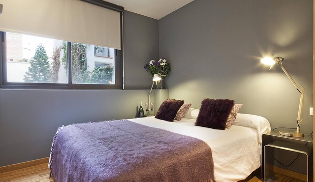 Duplex near the Park Güell 4 habit - 8 pax with access to pool WiFi Free