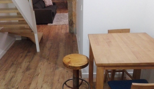 Duplex-Private Bathroom-Two beds 5 people
