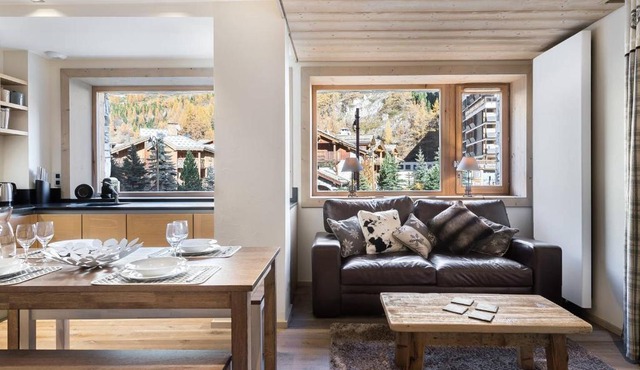Duplex rénové avec parking, proche centre et remontées, navette et bus à deux pas - FR-1-567-41