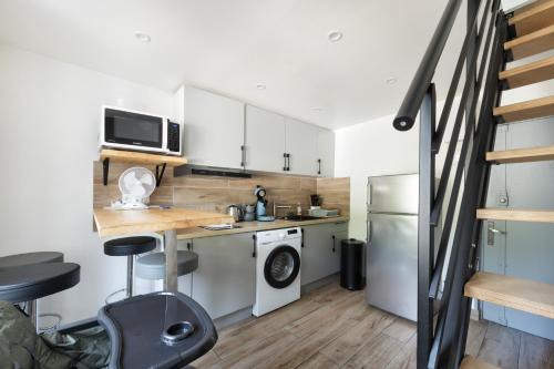 Duplex rénové parking gratuit Lyon 9