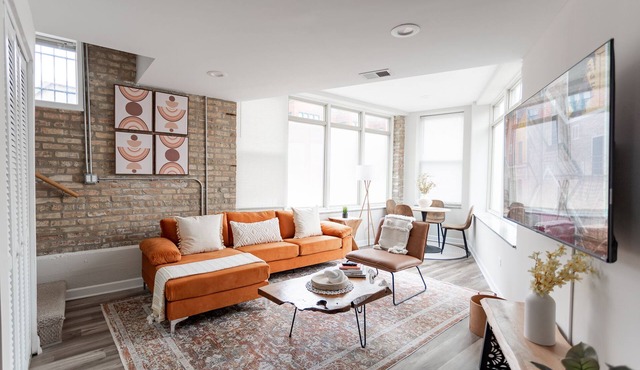 Duplex Retreat near Loyola Park - 2BR/1.5BA Haven